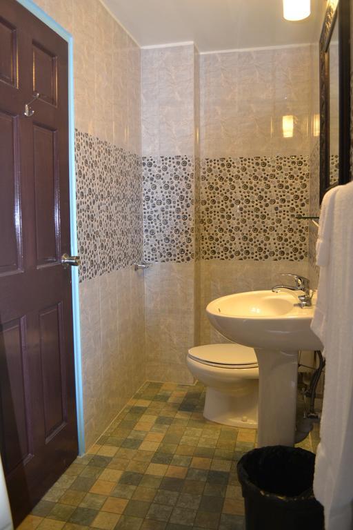 Montecristo Inn Piarco Luaran gambar